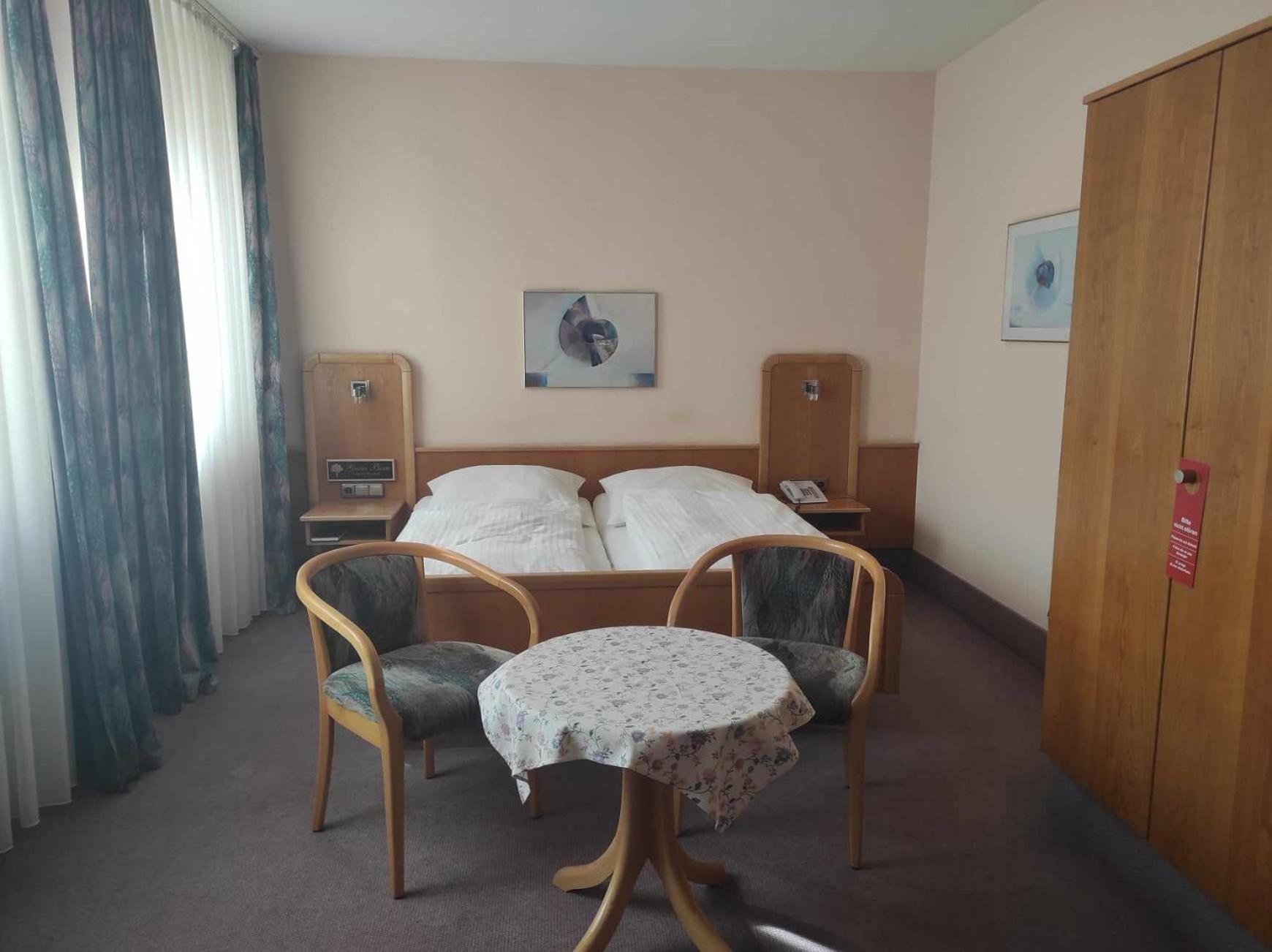 Hotel Gruener Baum Naila Exteriör bild